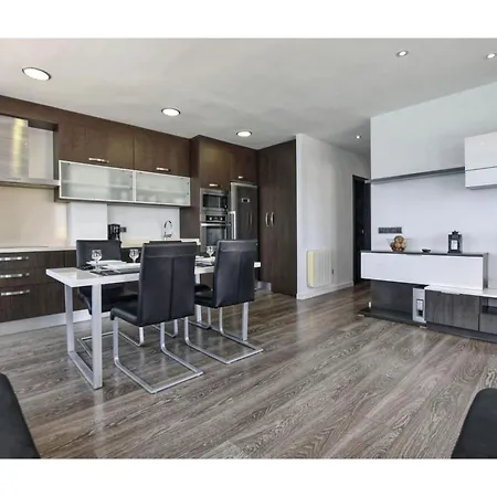 Boston By Interhome *